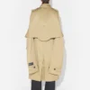 Trenchcoat s kapucí Trenchcoat s kapucí
