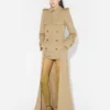 Trenchcoat s výřezy Trenchcoat s výřezy